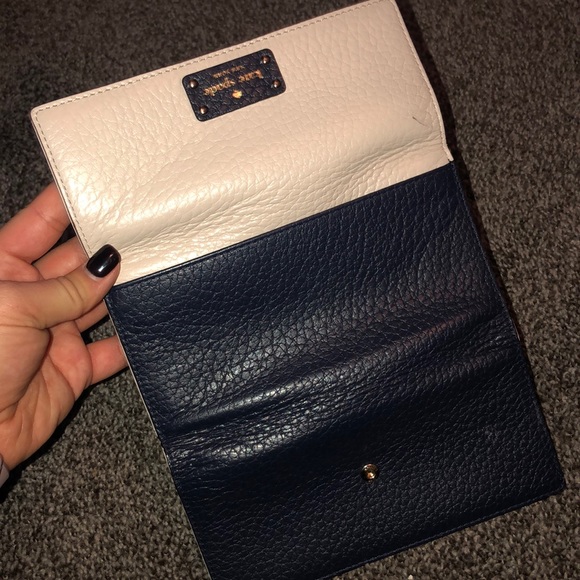 Kate Spade Wallet - Picture 3 of 4